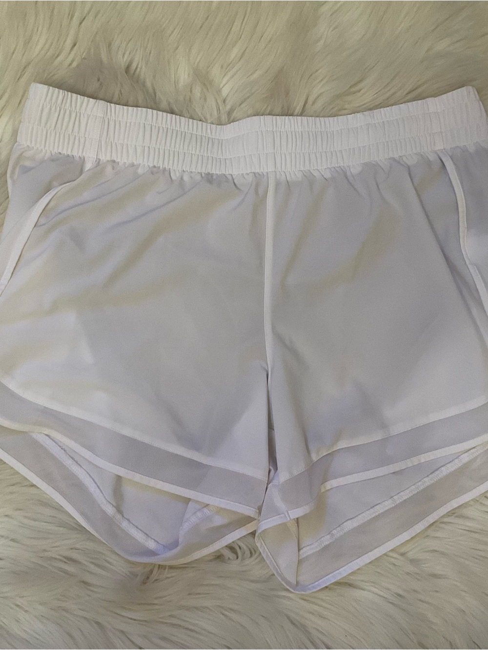 Athleta Mesh Racer Run 4” Short - Medium - White - Picture 3 of 12